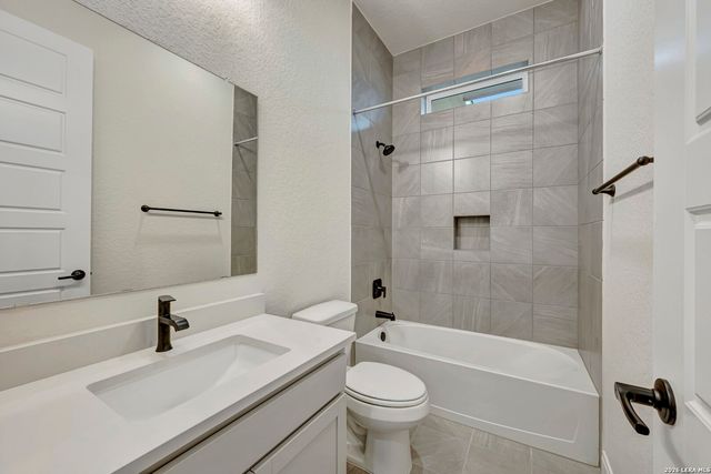 272 Christian, Castroville, TX 78009