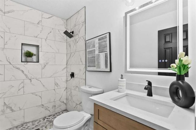 1381 To Lani Farm Rd, Stone Mountain, GA 30083