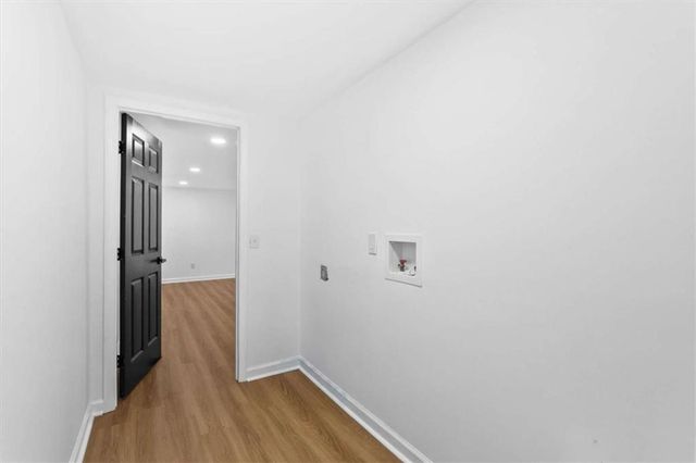 1381 To Lani Farm Rd, Stone Mountain, GA 30083