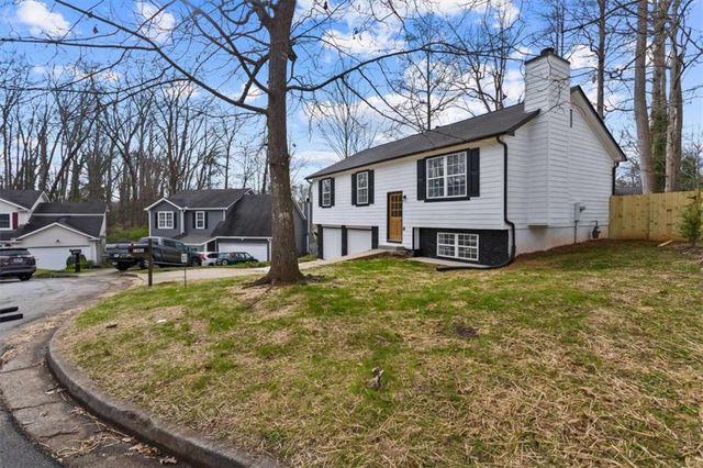 1381 To Lani Farm Rd, Stone Mountain, GA 30083