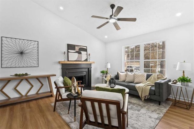 1381 To Lani Farm Rd, Stone Mountain, GA 30083