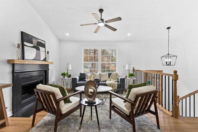 1381 To Lani Farm Rd, Stone Mountain, GA 30083