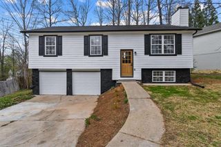 1381 To Lani Farm Rd, Stone Mountain, GA 30083