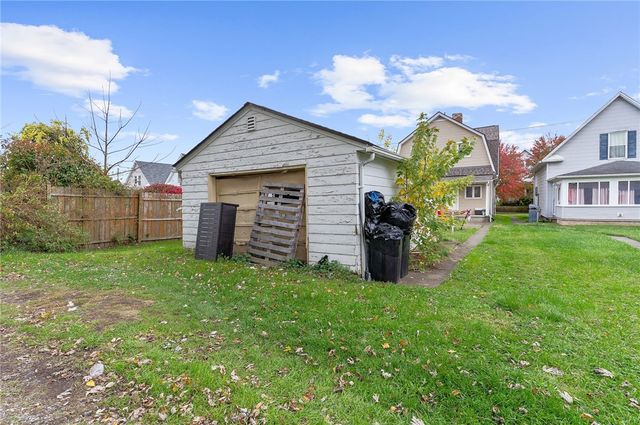 1307 Huron Ave, New Castle, PA 16101