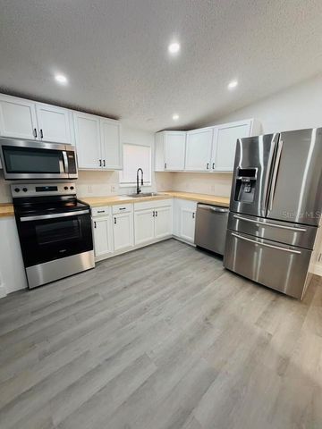 6734 RAVENWOOD STREET, Zephyrhills, FL 33544