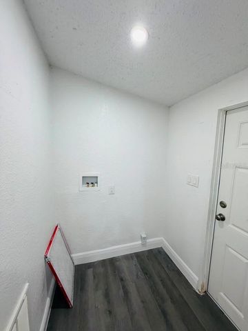 6734 RAVENWOOD STREET, Zephyrhills, FL 33544