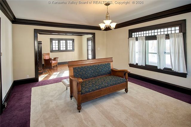 1594 Jackson Street, Charleston, WV 25311