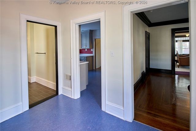 1594 Jackson Street, Charleston, WV 25311