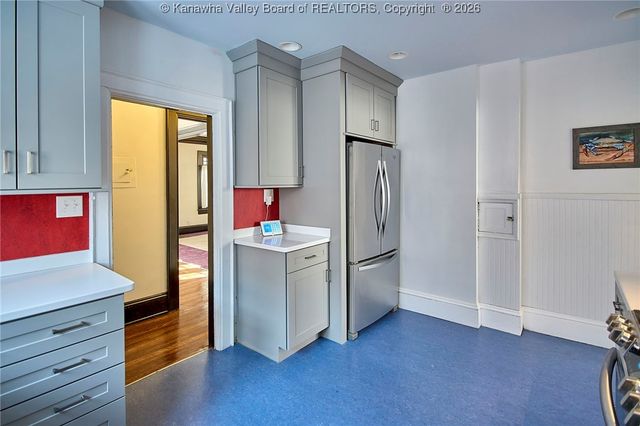 1594 Jackson Street, Charleston, WV 25311