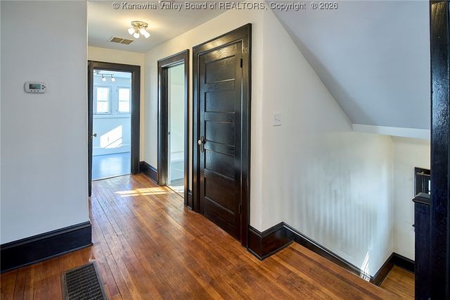 1594 Jackson Street, Charleston, WV 25311