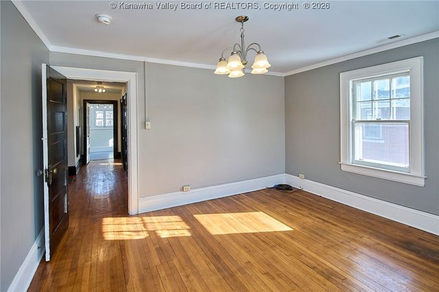 1594 Jackson Street, Charleston, WV 25311