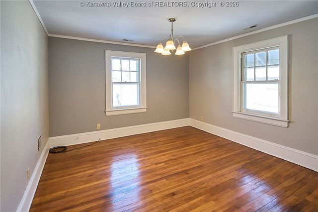 1594 Jackson Street, Charleston, WV 25311