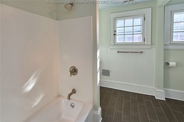 1594 Jackson Street, Charleston, WV 25311