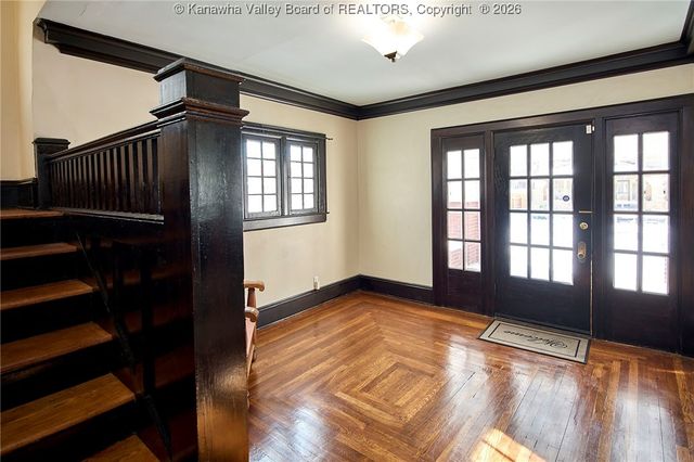 1594 Jackson Street, Charleston, WV 25311