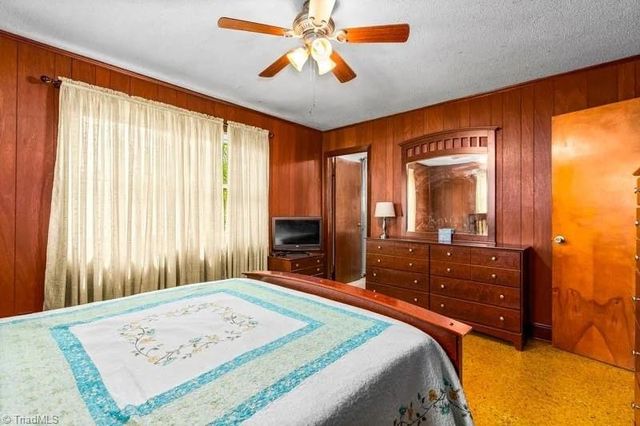 6585 Scarlet Oak Drive, Denton, NC 27239