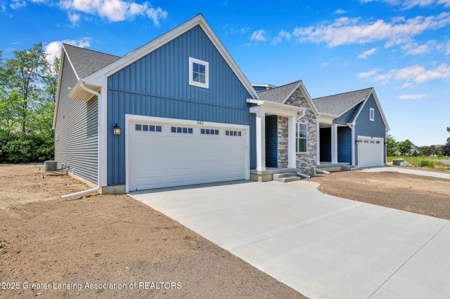 1128 Peninsula Drive, Grand Ledge, MI 48837