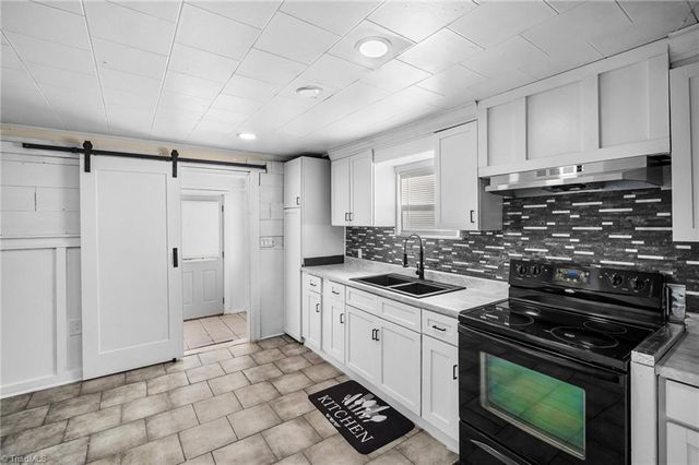 710 Edgewood Avenue, Thomasville, NC 27360