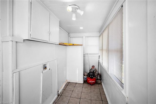 710 Edgewood Avenue, Thomasville, NC 27360
