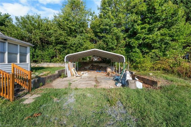710 Edgewood Avenue, Thomasville, NC 27360