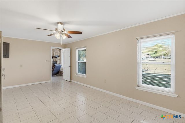 151 Hillside Street, Seguin, TX 78155