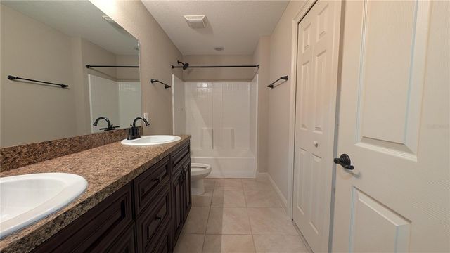 8802 SW 135TH PLACE, Ocala, FL 34473