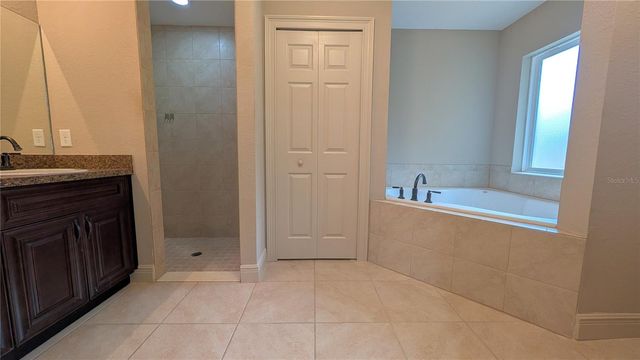 8802 SW 135TH PLACE, Ocala, FL 34473