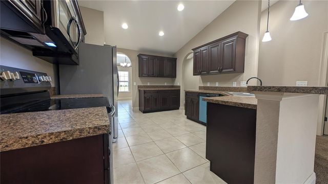 8802 SW 135TH PLACE, Ocala, FL 34473