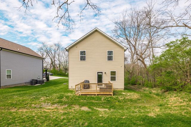 618 Tulip Cir, Gallatin, TN 37066
