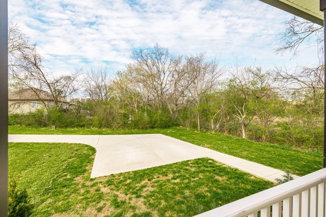 618 Tulip Cir, Gallatin, TN 37066