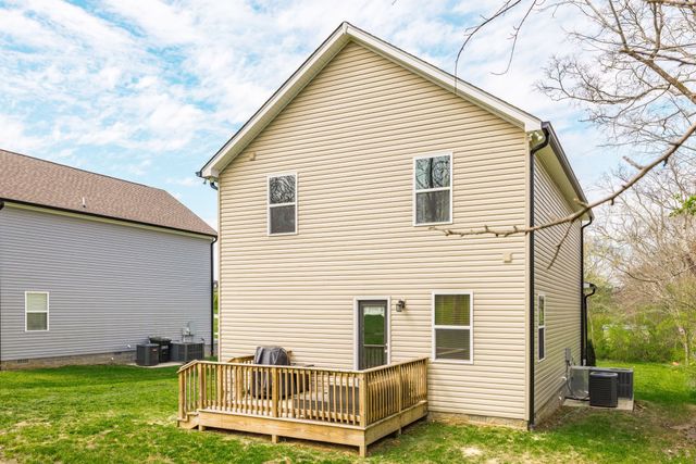618 Tulip Cir, Gallatin, TN 37066