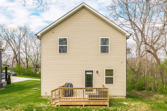 618 Tulip Cir, Gallatin, TN 37066