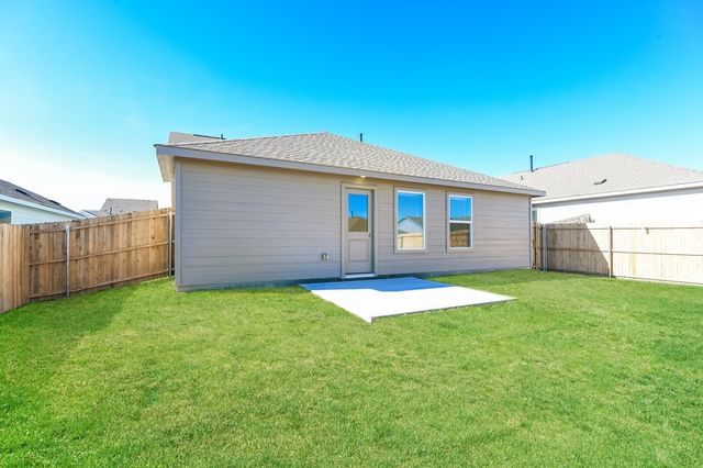 2745 Center Creek Lane, Fort Worth, TX 76108