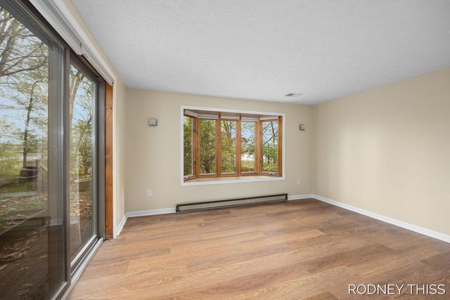 1445 Ridgewood Drive, Georgetown Twp, MI 49428