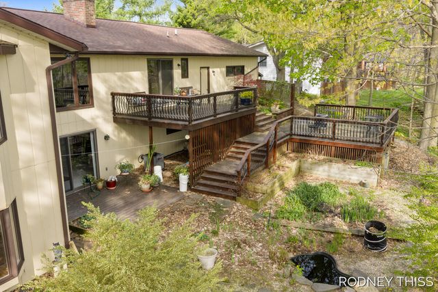 1445 Ridgewood Drive, Georgetown Twp, MI 49428