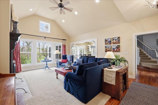 13015 Winterberry WAY, New Berlin, WI 53151