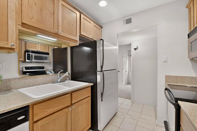 601 W San Mateo Road 76, Santa Fe, NM 87505