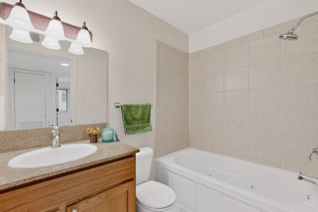 601 W San Mateo Road 76, Santa Fe, NM 87505