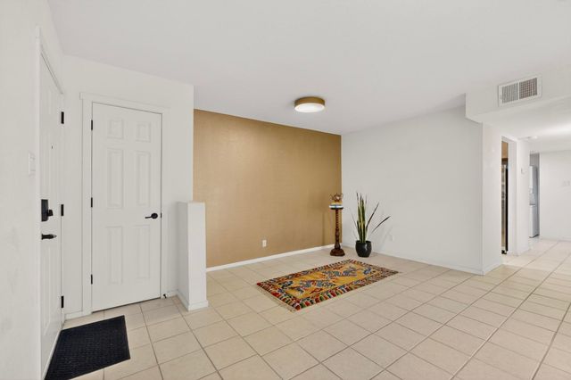 601 W San Mateo Road 76, Santa Fe, NM 87505