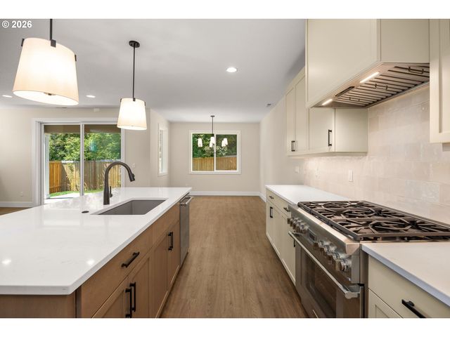 2803 Nw 114th Ter, Portland, OR 97229