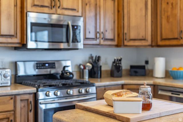 599 S 330 W, Providence, UT 84332