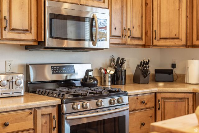 599 S 330 W, Providence, UT 84332