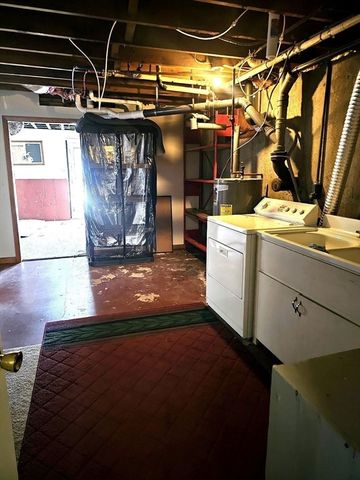 44 Winter St, Duxbury, MA 02332