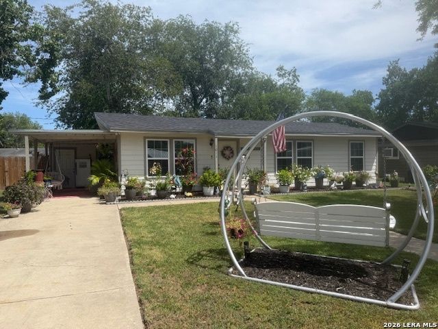 1011 E Hutchinson, Beeville, TX 78102