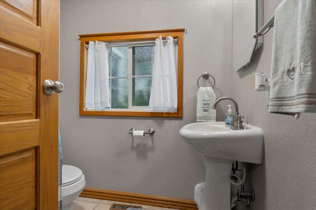 26909 Church Street, Edwardsburg Vllg, MI 49112