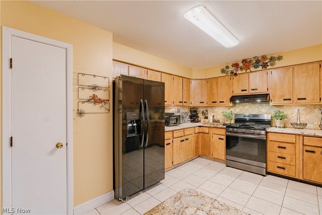 6746 Edgemoor Avenue, Solon, OH 44139