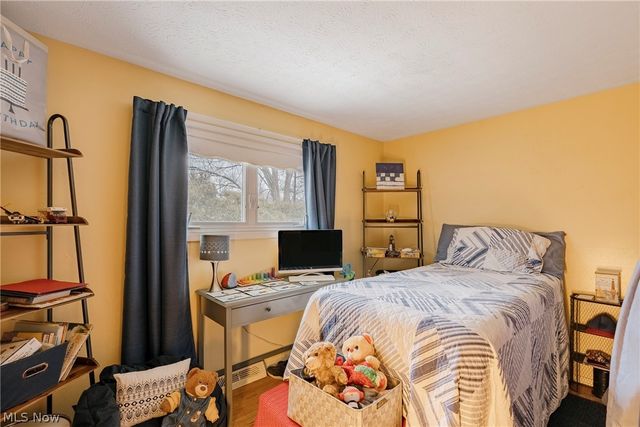 6746 Edgemoor Avenue, Solon, OH 44139