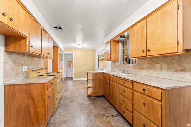 965 N 400 E, Lehi, UT 84043
