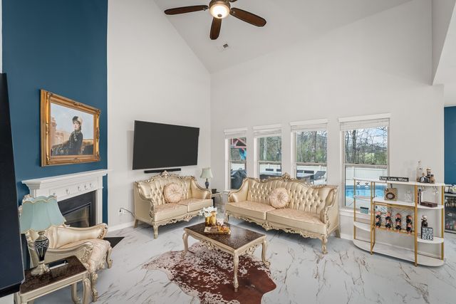 1413 Burrows Ave, Murfreesboro, TN 37129