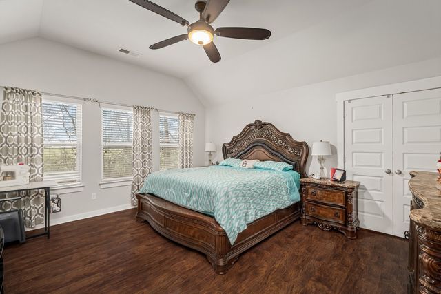 1413 Burrows Ave, Murfreesboro, TN 37129