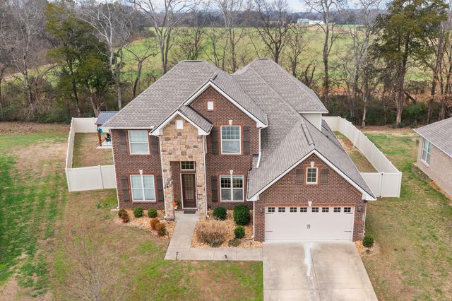 1413 Burrows Ave, Murfreesboro, TN 37129